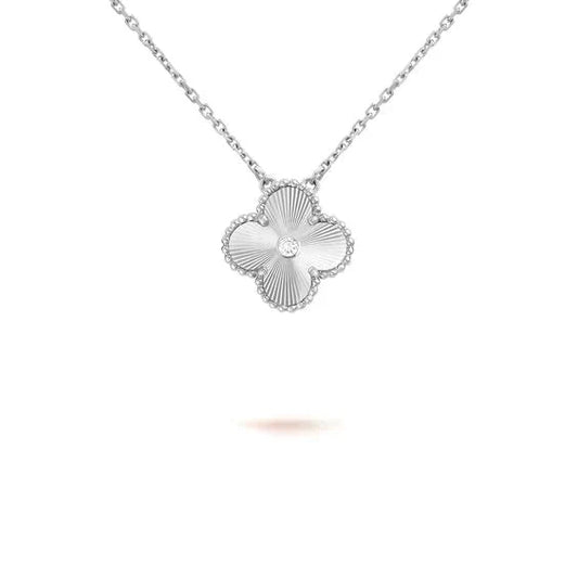 [Select]CLOVER  15MM DIAMOND LASER NECKLACE SILVER