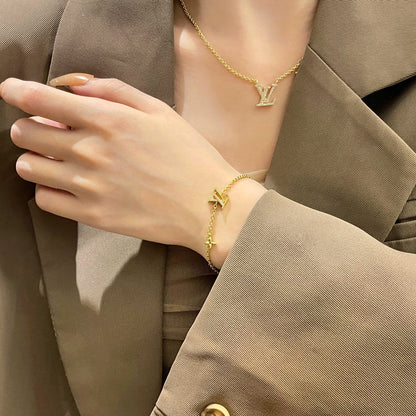 [Select]LOGO STAR MOTIF GOLD BRACELET