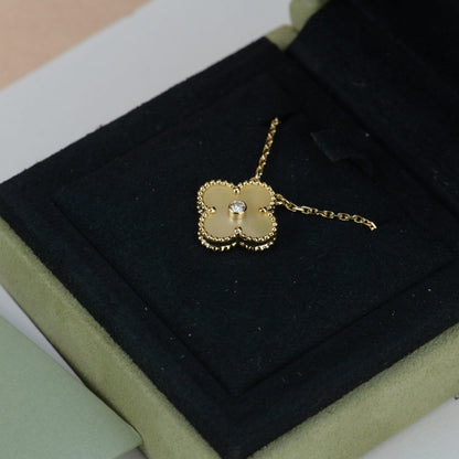 [Select]CLOVER 15MM DIAMOND GOLD MOTHER OF PEARL NECKLACE
