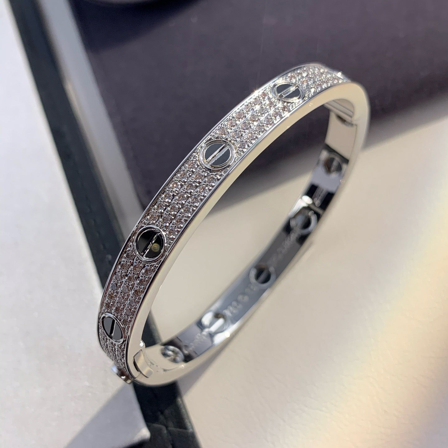 [Select]LOVE BRACELET 6.1MM DIAMOND-PAVED CERAMIC