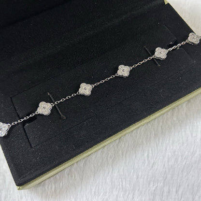 [Select]CLOVER 6 MOTIF DIAMOND BRACELET