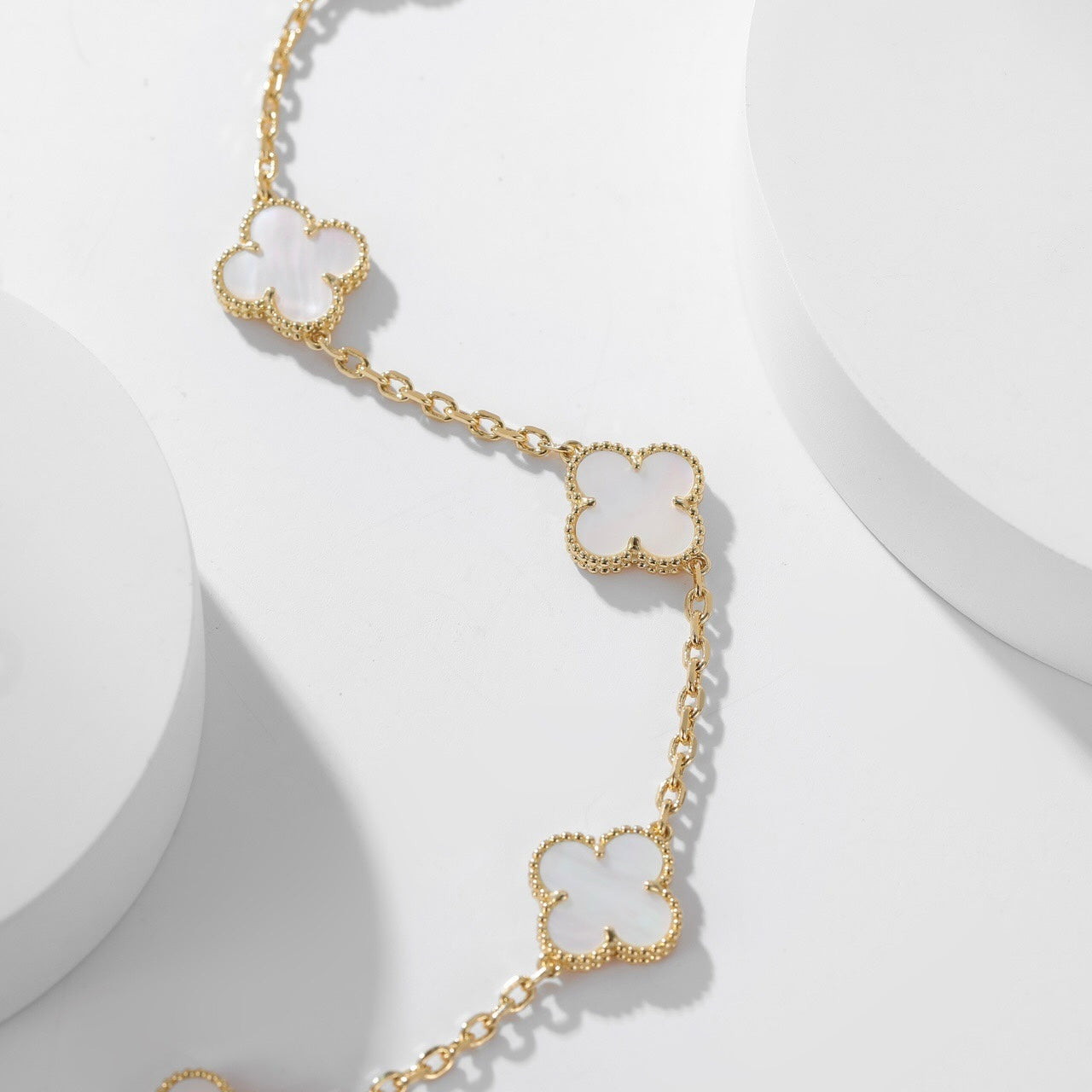[Select]CLOVER 10 MOTIFS WHITE MOTHER OF PEARL NECKLACE