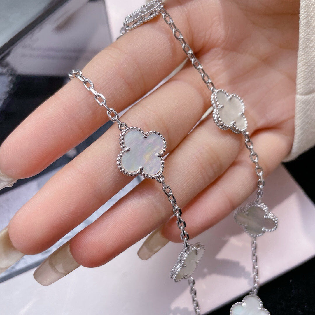 [Select]CLOVER 10 MOTIFS WHITE MOTHER OF PEARL NECKLACE