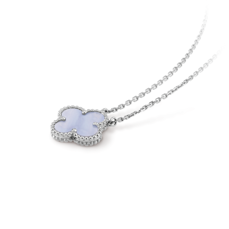 [Select]CLOVER 15MM BLUE CHALCEDONY NECKLACE SILVER