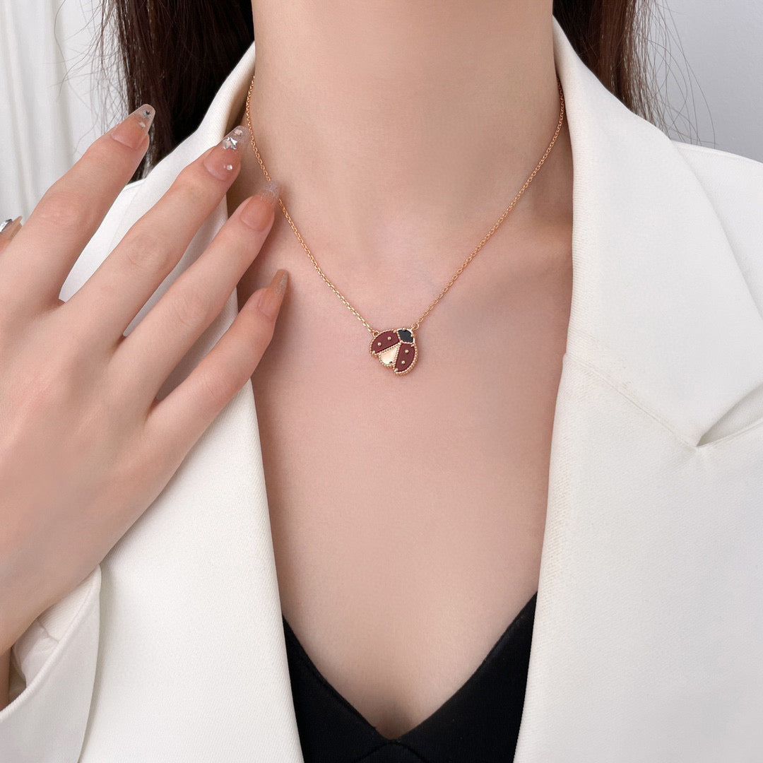 [Select]LUCKY  CARNELIANS LADYBUG NECKLACE