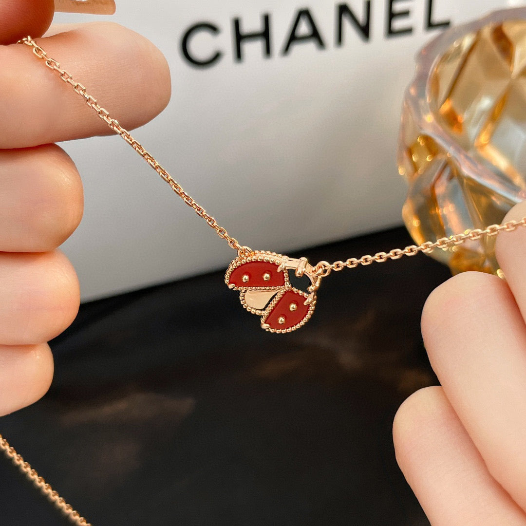 [Select]LUCKY  CARNELIANS LADYBUG NECKLACE