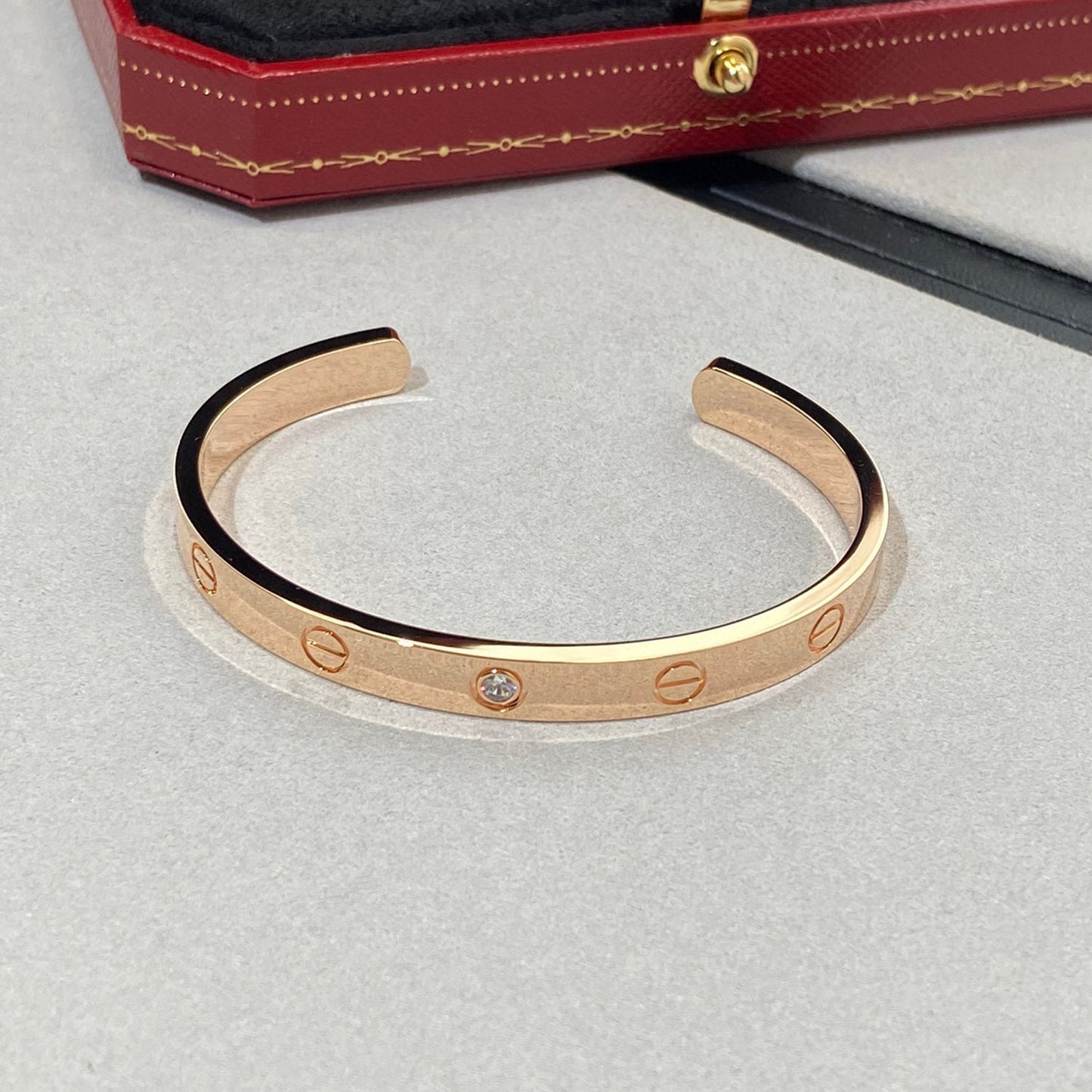 [Select]LOVE BRACELET 6.1MM 1 DIAMOND OPEN CUFF