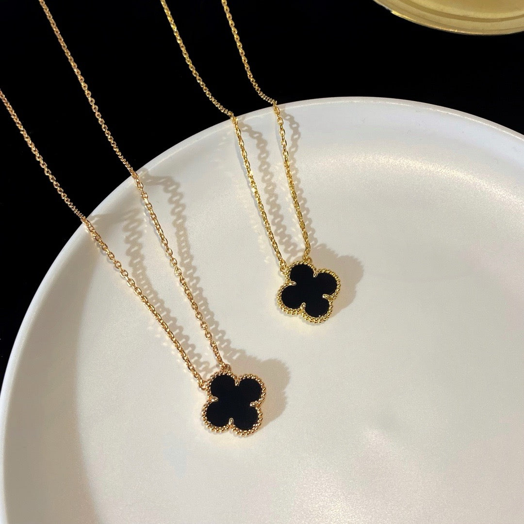 [Select]CLOVER 15MM BLACK ONYX SINGLE FLOWER NECKLACE