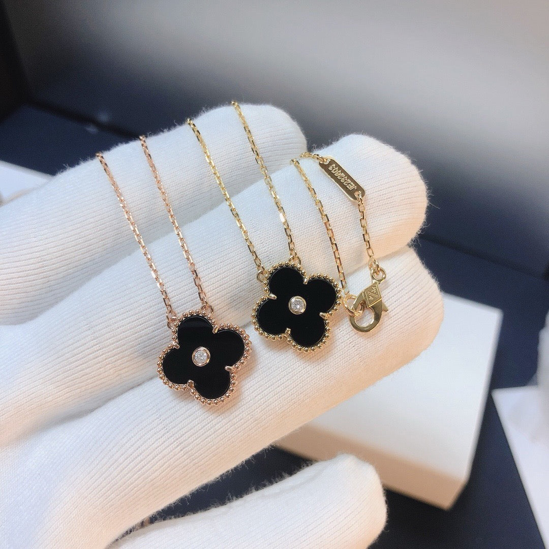 [Select]CLOVER 15MM DIAMOND ONYX NECKLACE