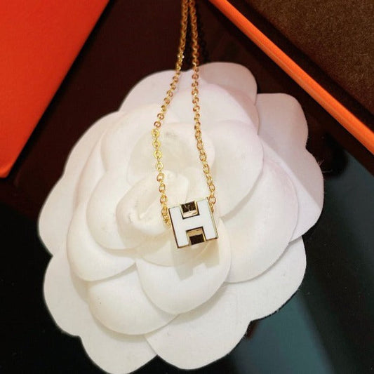 [Select]H WHITE SQUARE GOLD NECKLACE