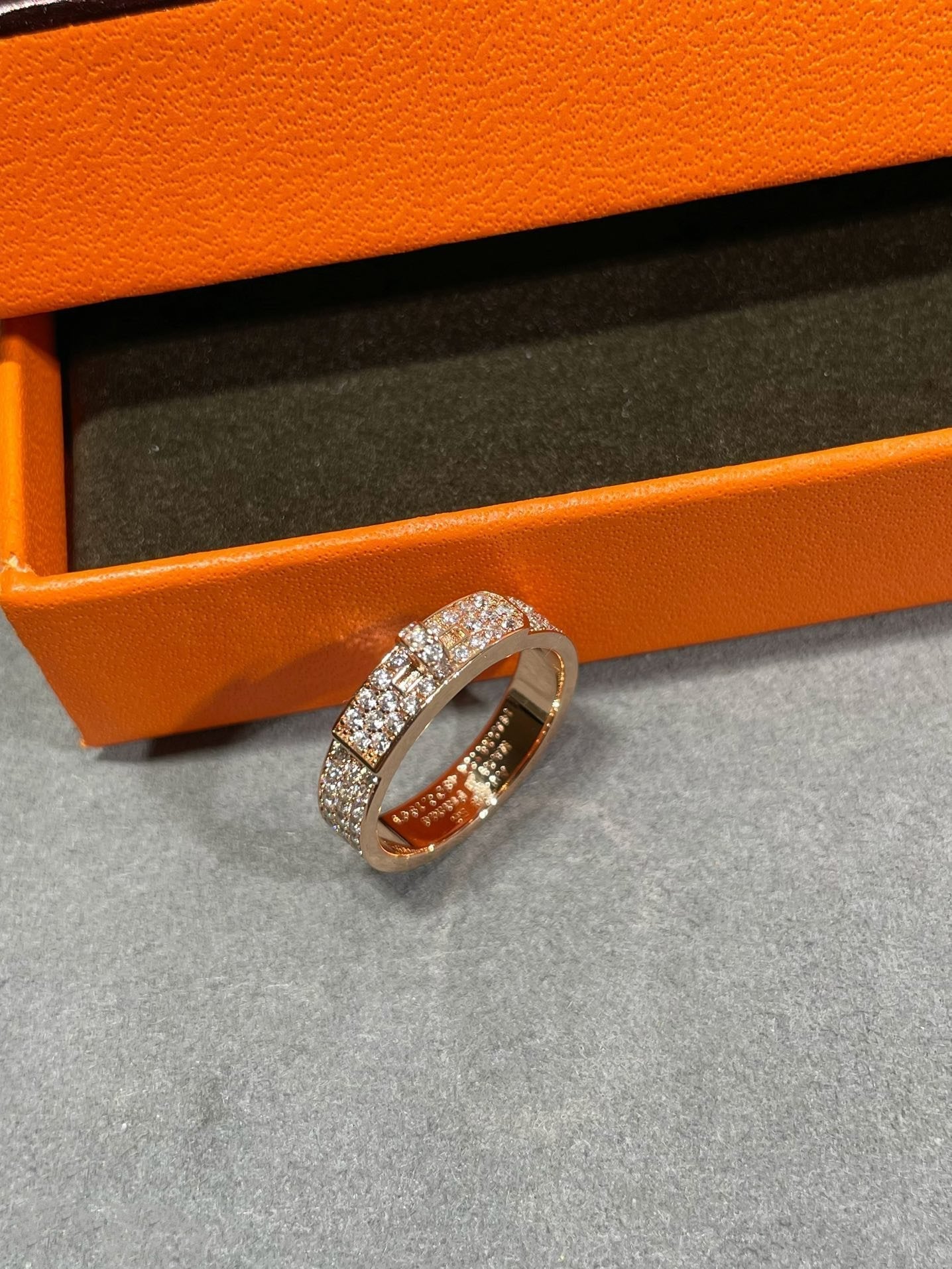 [Select]KELLY PINK GOLD DIAMOND RING