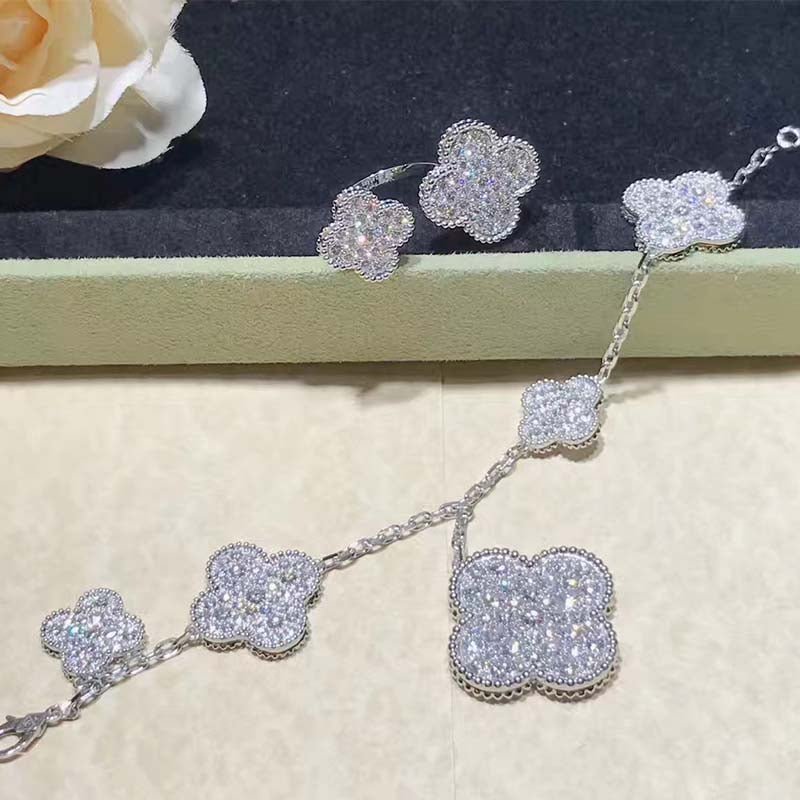 [Select]CLOVER 6 MOTIFS SILVER DIAMOND BRACELET