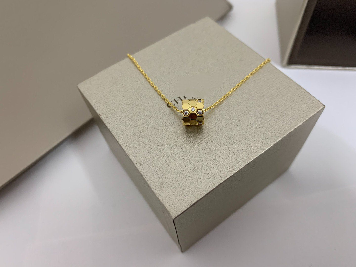 [Select]BEE LOVE DIAMOND NECKLACE