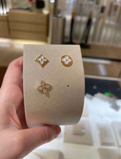 [Select]STAR BLOSSOM STUD EARRINGS PINK GOLD DIAMONDS