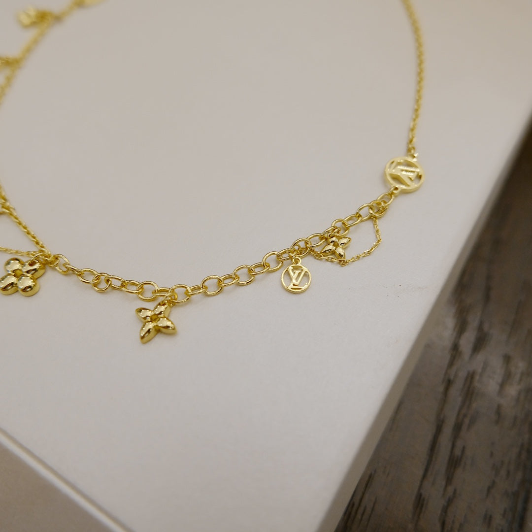 [Select]BLOOMING SUPPLE NECKLACE BRASS