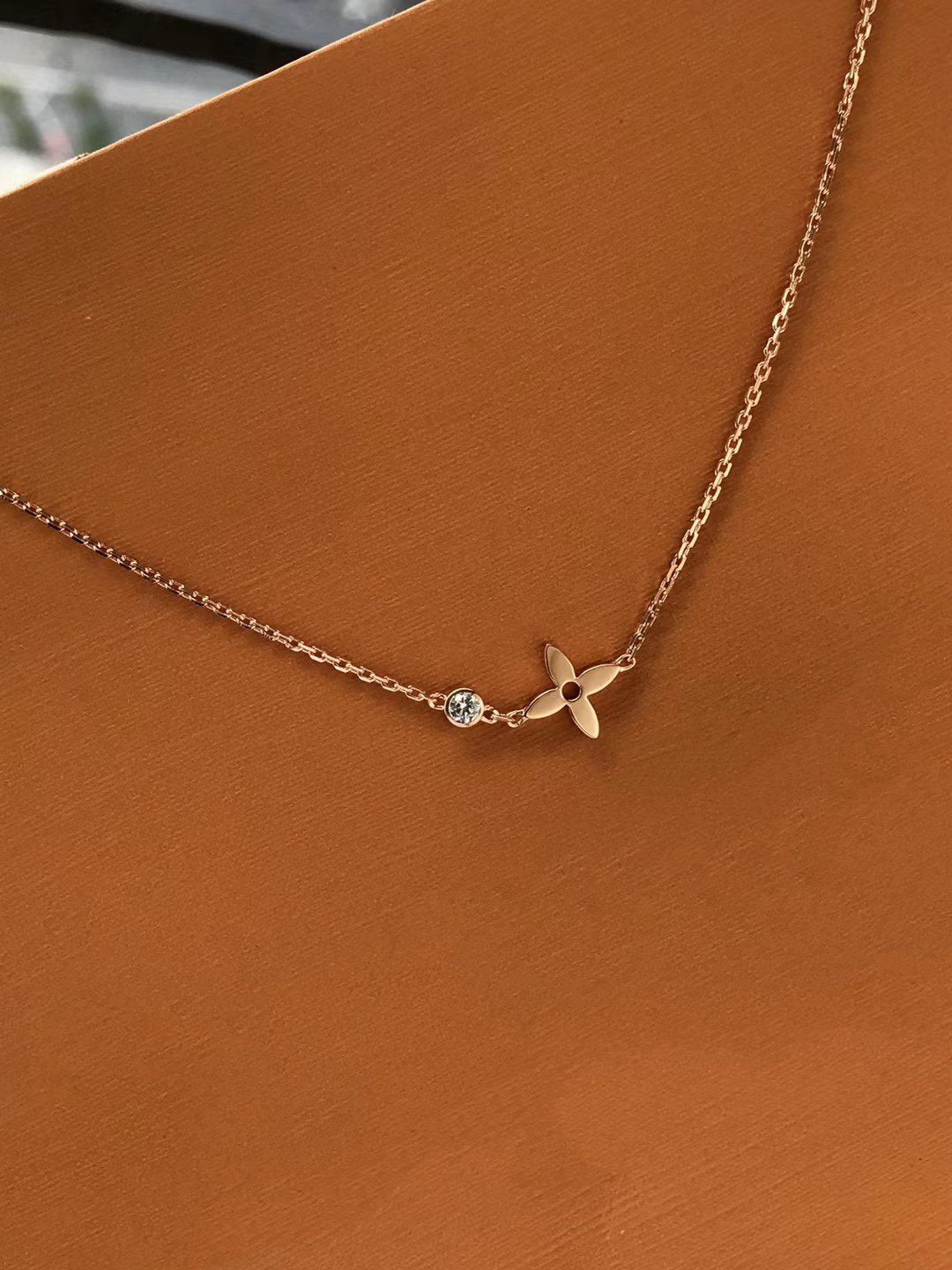 [Select]BLOSSOM PENDANT PINK GOLD AND DIAMOND