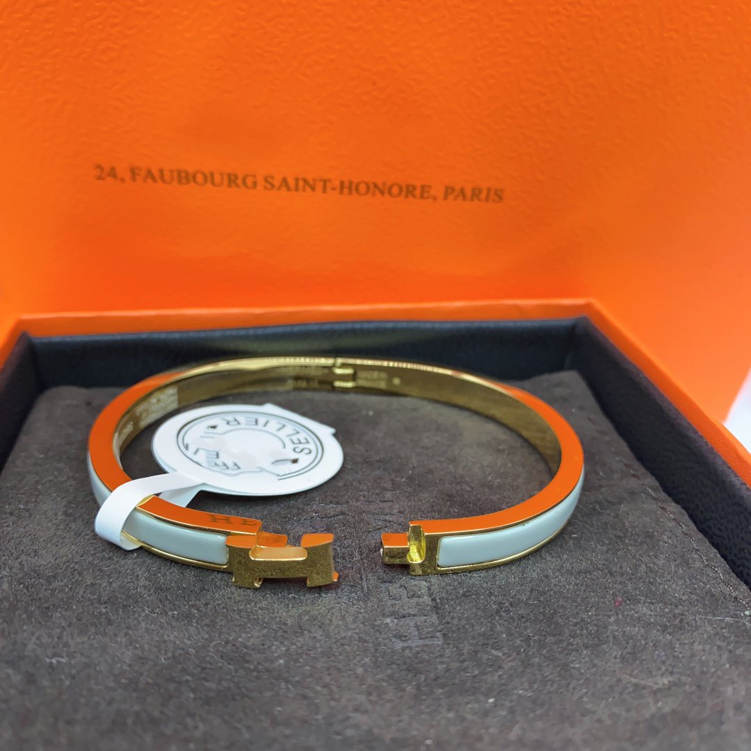 [Select]CLASSIC HM CLIC GREEN 8MM ENAMEL BRACELET