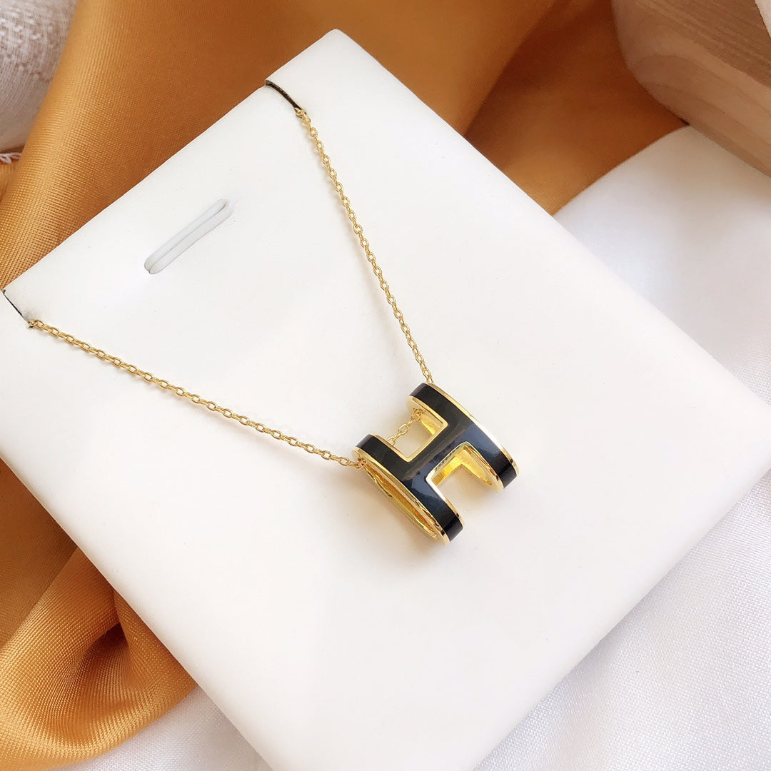 [Select]HM CLIC BLACK ENAMEL GOLD NECKLACE
