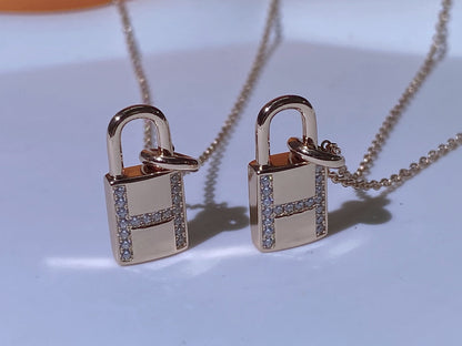 [Select]HM ADVANCED NICHE LOCK HEAD NECKLACE DIAMONDS