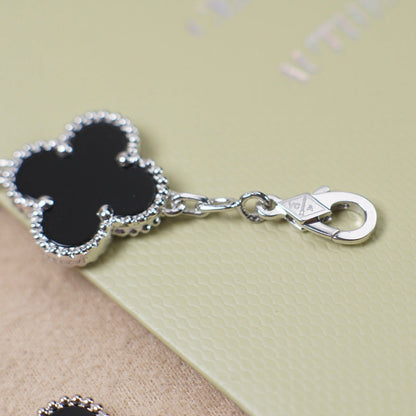 [Select] CLOVER 5 MOTIF ONYXS BRACELET COLLECTION