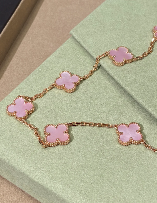 [Select Jewellery] Pink Necklace with Ten Clover Designs