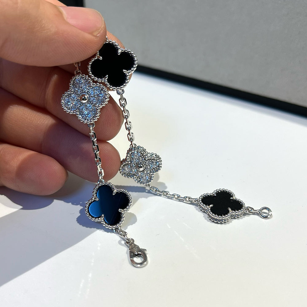 [Select] CLOVER 5 MOTIF ONYXS BRACELET COLLECTION