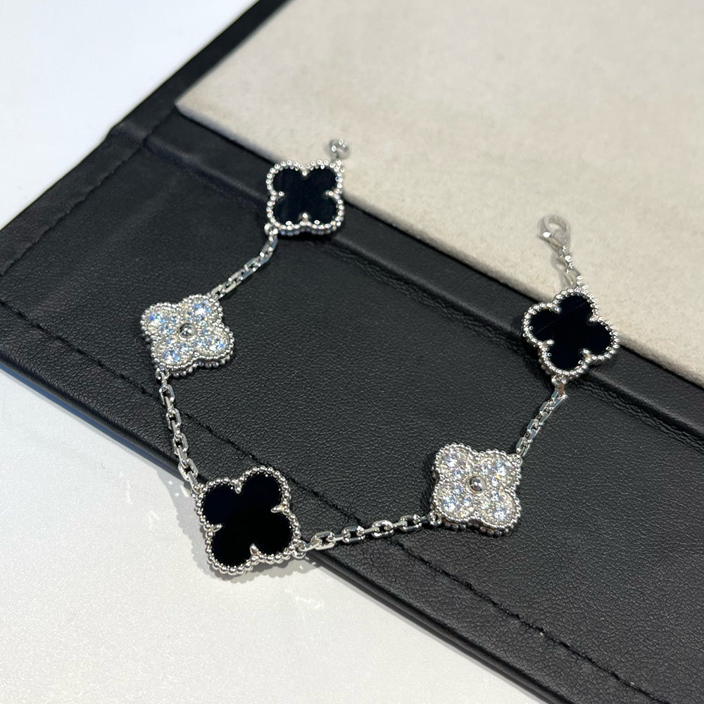 [Select] CLOVER 5 MOTIF ONYXS BRACELET COLLECTION