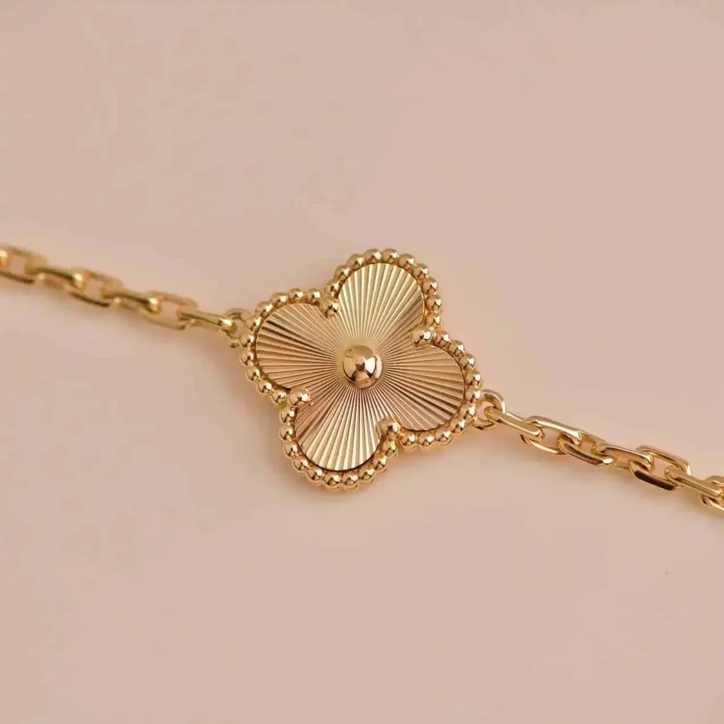 [Select] CLOVER 5 MOTIF LASER BRACELET COLLECTION