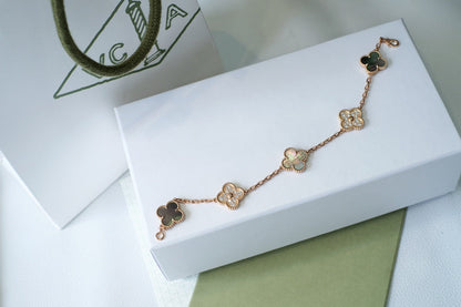 [Select] CLOVER 5 MOTIF GRAY MOP BRACELET COLLECTION