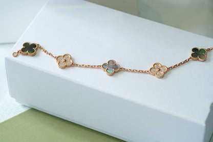 [Select] CLOVER 5 MOTIF GRAY MOP BRACELET COLLECTION