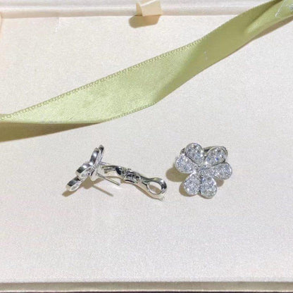 [Select]FRIVOLE SILVER FLOWER DIAMOND EARRINGS