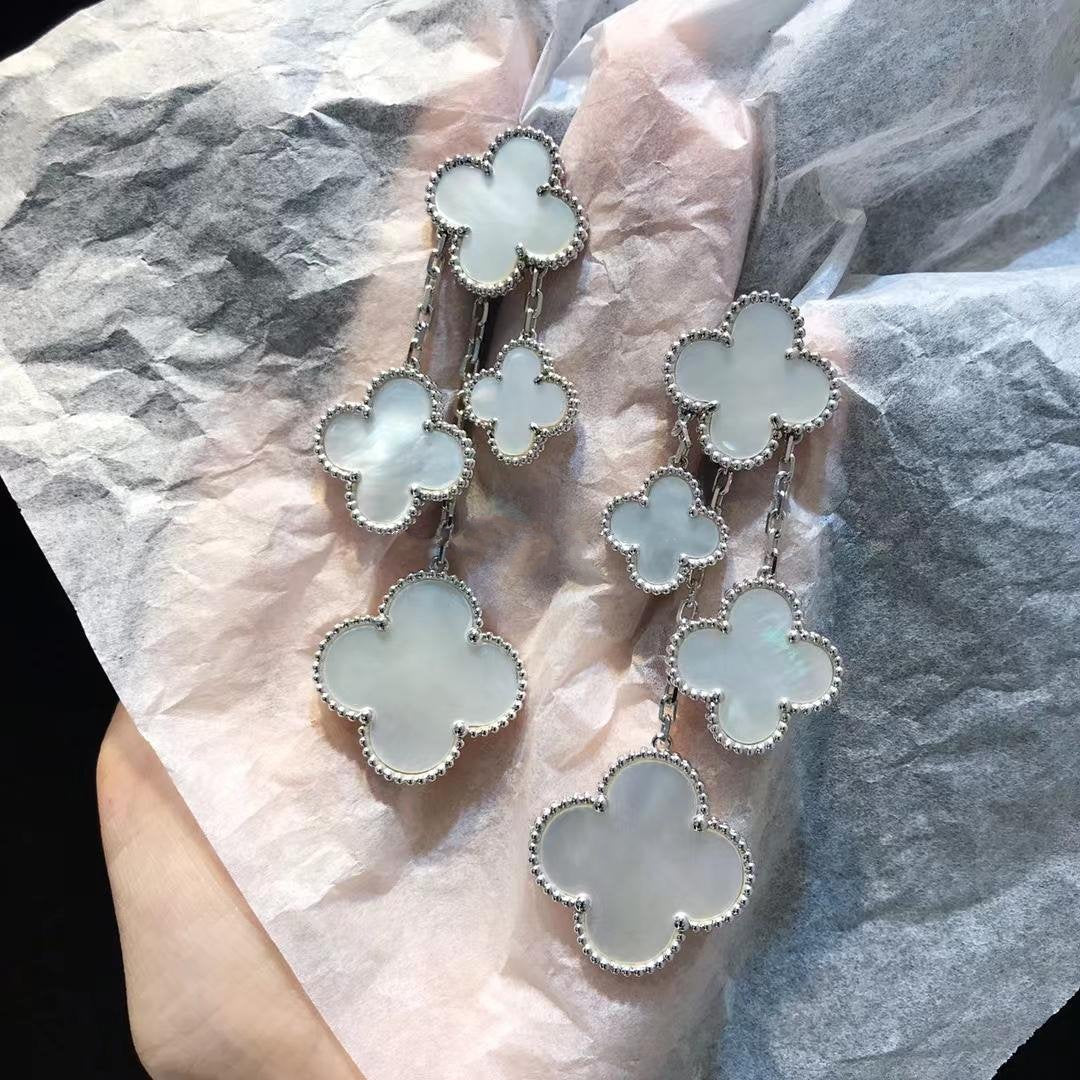 [Select]CLOVER EARRINGS WHITE MOP 4 MOTIFS SILVER