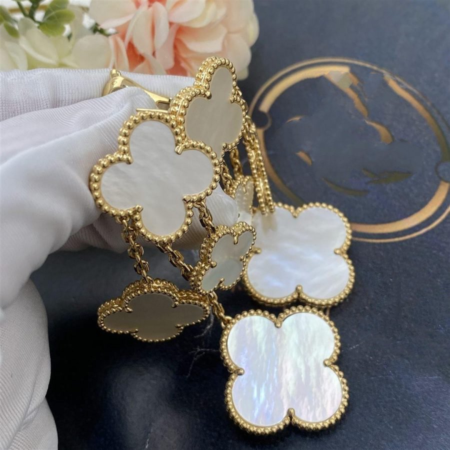 [Select]CLOVER EARRINGS WHITE MOP 4 MOTIFS GOLD