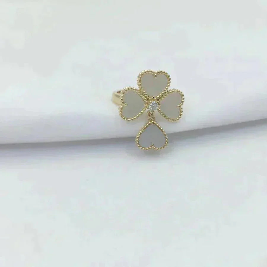 [Select]SWEET CLOVER WHITE MOP RING
