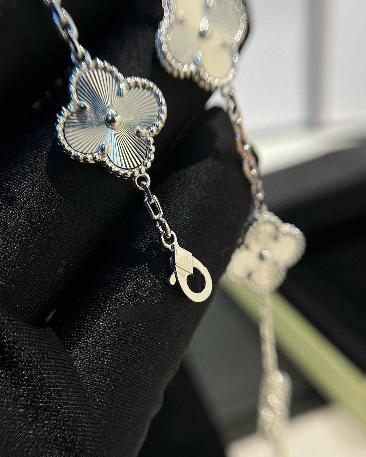 [Select] CLOVER 5 MOTIF LASER BRACELET COLLECTION